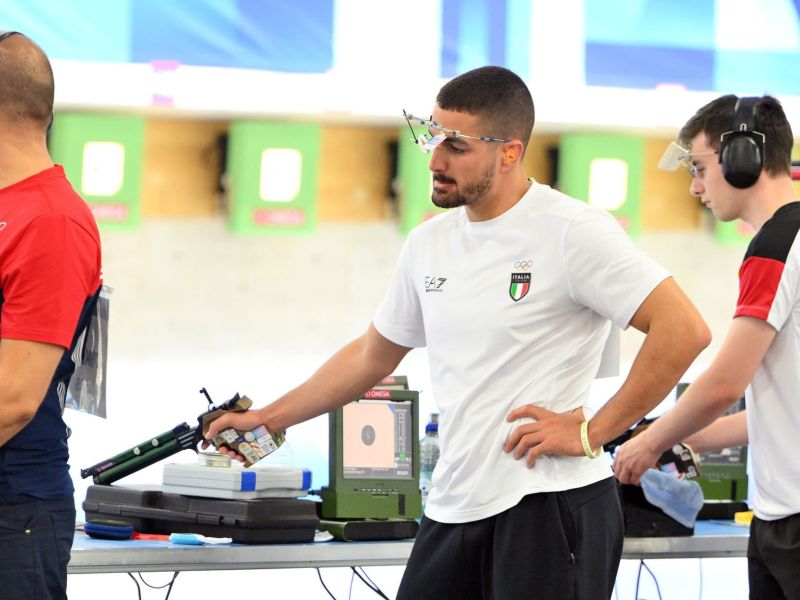 pistola m maldini monna foto mezzelani gmt19 pistola m maldini monna foto mezzelani gmt19