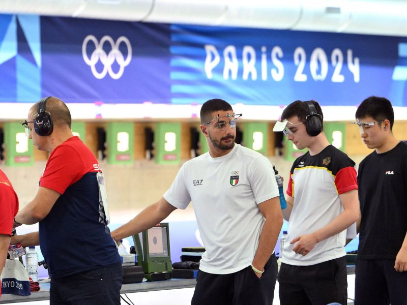 pistola m maldini monna foto mezzelani gmt25 pistola m maldini monna foto mezzelani gmt25