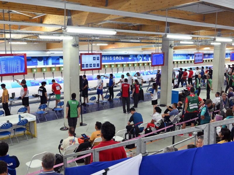 pistola m maldini monna foto mezzelani gmt47 pistola m maldini monna foto mezzelani gmt47