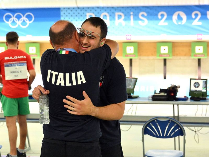 pistola m maldini monna foto mezzelani gmt50 pistola m maldini monna foto mezzelani gmt50