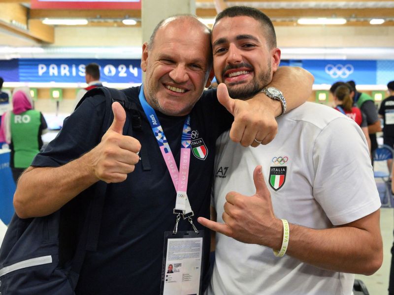 pistola m maldini monna foto mezzelani gmt61 pistola m maldini monna foto mezzelani gmt61