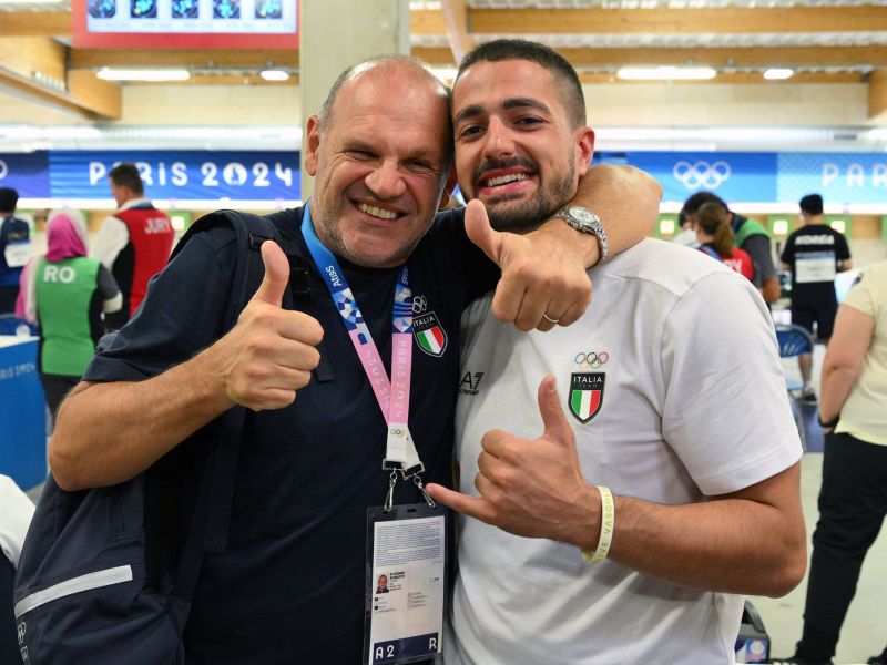 pistola m maldini monna foto mezzelani gmt67 pistola m maldini monna foto mezzelani gmt67