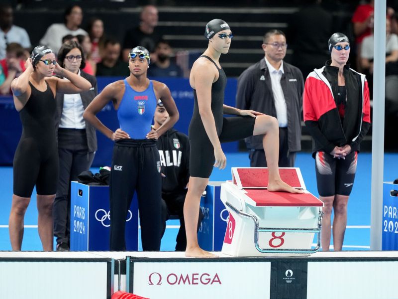 nuoto staffetta dx100m stile libero sfe06082 copia simone ferraro ph nuoto staffetta dx100m stile libero sfe06082 copia simone ferraro ph