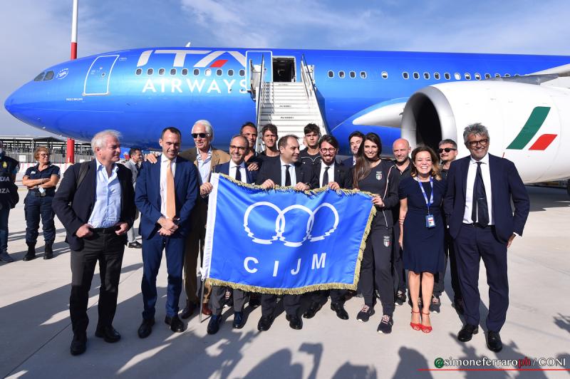 Arrivo foto Simone Ferraro SFE_8602 copia Arrivo foto Simone Ferraro SFE_8602 copia