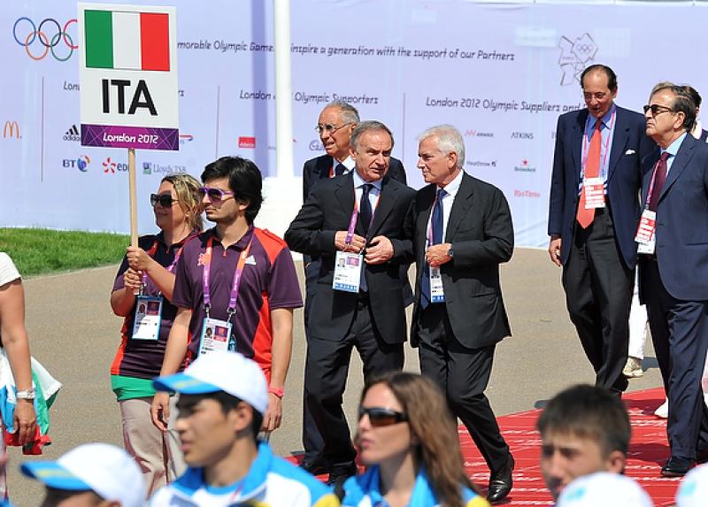 alzabandiera013 alzabandiera013