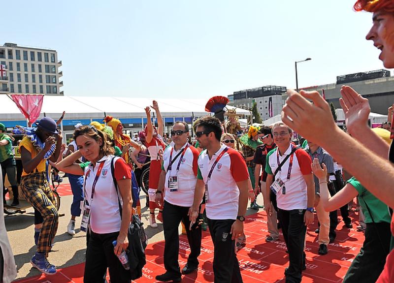 alzabandiera069 alzabandiera069