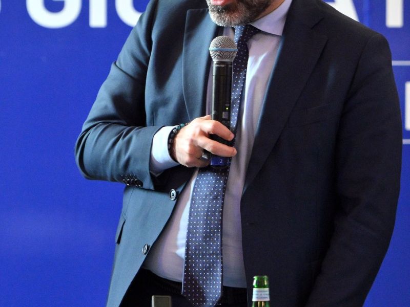 giunta taranto foto mezzelani gmt giunta taranto foto mezzelani gmt