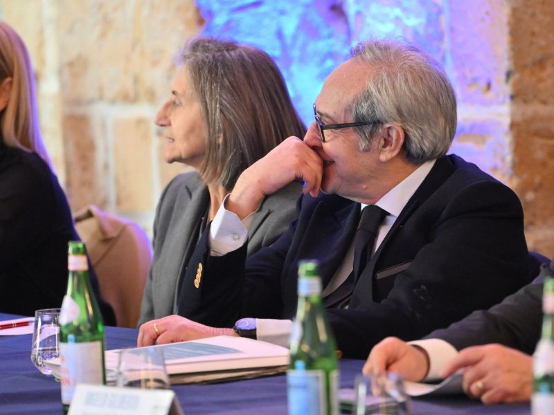 giunta taranto foto mezzelani gmt giunta taranto foto mezzelani gmt