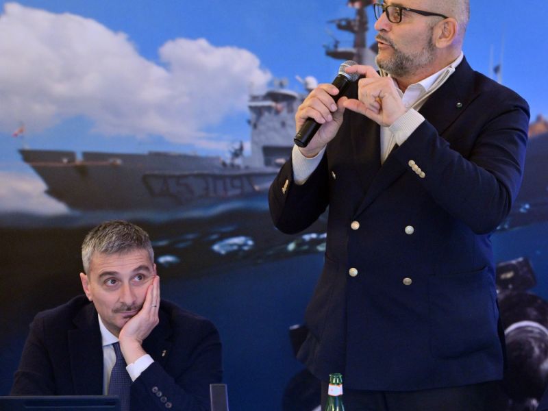 giunta taranto foto mezzelani gmt giunta taranto foto mezzelani gmt