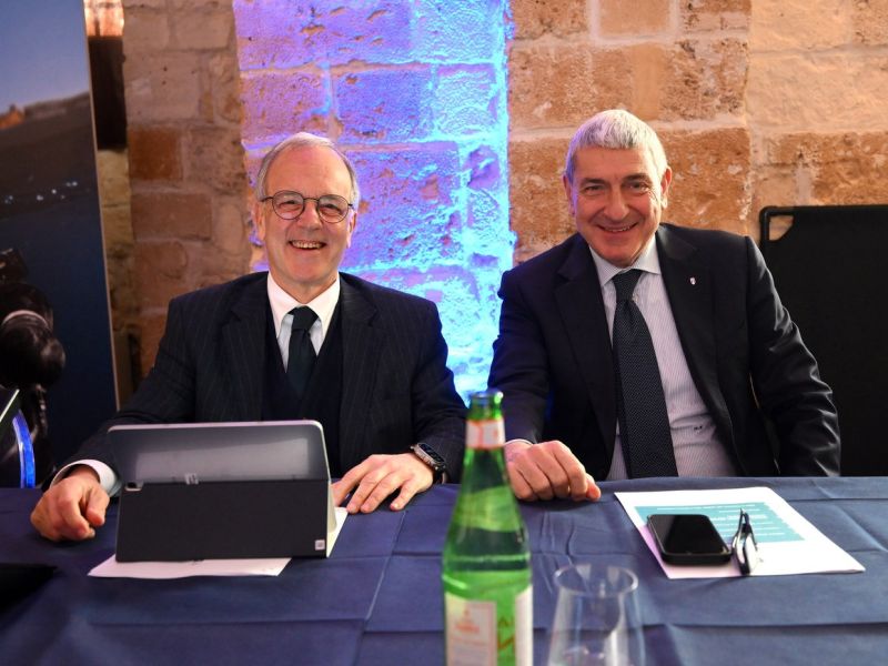 giunta taranto foto mezzelani gmt giunta taranto foto mezzelani gmt