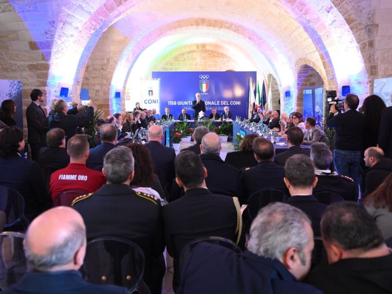 giunta taranto foto mezzelani gmt giunta taranto foto mezzelani gmt