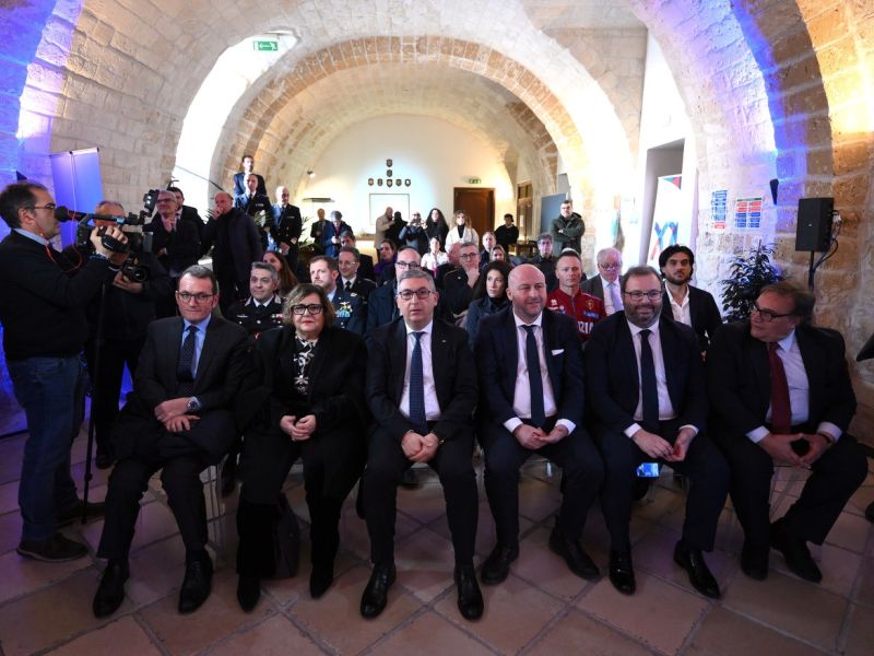 giunta taranto foto mezzelani gmt giunta taranto foto mezzelani gmt