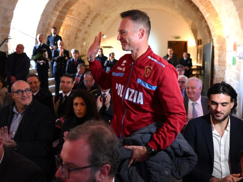 giunta taranto foto mezzelani gmt giunta taranto foto mezzelani gmt