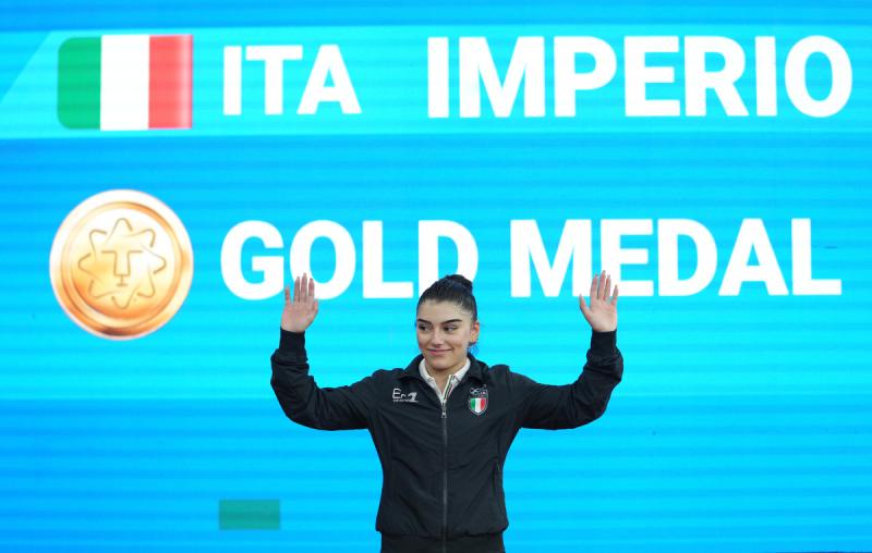 Sollevamento Pesi IMPERIO ORO foto Luca Pagliaricci ORA03813 copia  Sollevamento Pesi IMPERIO ORO foto Luca Pagliaricci ORA03813 copia