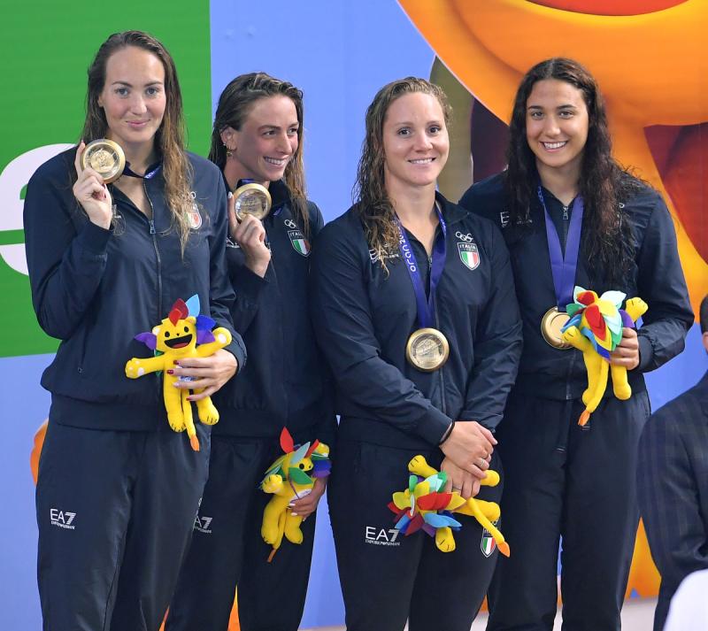 NUOTO 4x100m Mix D foto Simone Ferraro SFA_7783 copia NUOTO 4x100m Mix D foto Simone Ferraro SFA_7783 copia