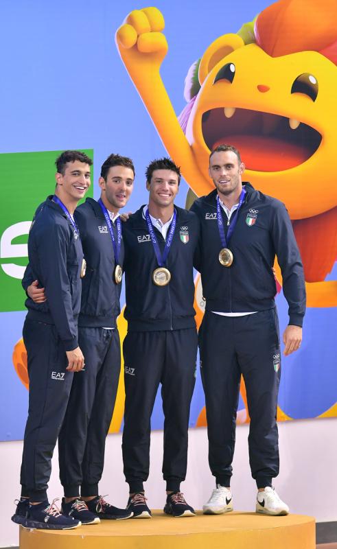 NUOTO 4x100m Mix U foto Simone Ferraro SFA_7895 copia NUOTO 4x100m Mix U foto Simone Ferraro SFA_7895 copia