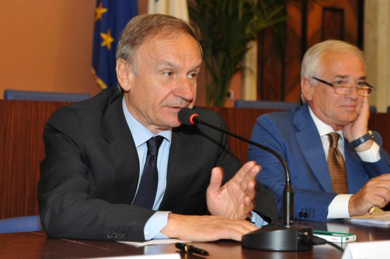 Libro Bianco dello Sport - Italia 2020 Libro Bianco dello Sport - Italia 2020