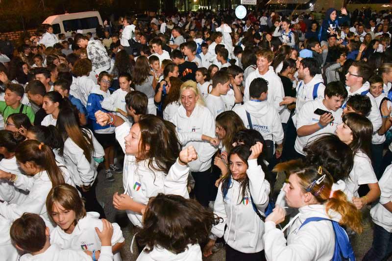 r75_4629_20180906_1085844679 r75_4629_20180906_1085844679