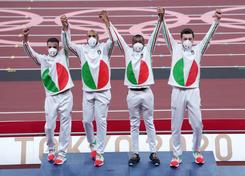 Staffetta 4x100m Premiazione ORO Foto Luca Pagliaricci GMT PAG04919 copia Staffetta 4x100m Premiazione ORO Foto Luca Pagliaricci GMT PAG04919 copia