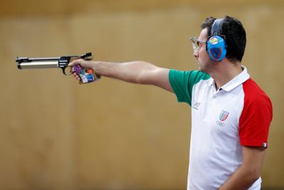 Luca Tesconi argento nella pistola 10 m. è la prima medaglia azzurra