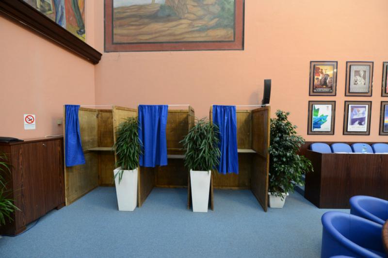 fm2_2153 fm2_2153