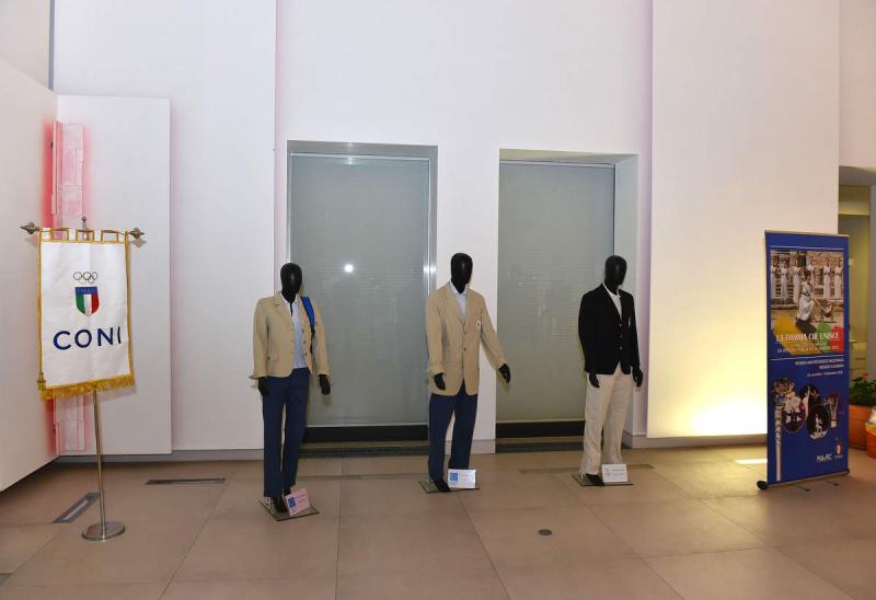 mostra fiacole bronzi di riace Foto Mezzelani GMT 012 mostra fiacole bronzi di riace Foto Mezzelani GMT 012