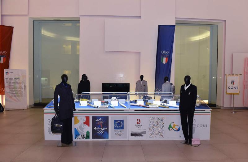 mostra fiacole bronzi di riace Foto Mezzelani GMT 013 mostra fiacole bronzi di riace Foto Mezzelani GMT 013