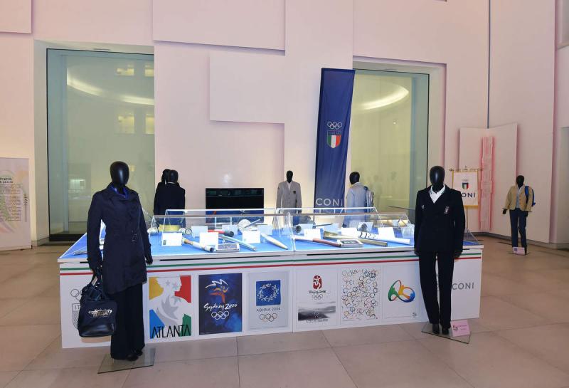 mostra fiacole bronzi di riace Foto Mezzelani GMT 053 mostra fiacole bronzi di riace Foto Mezzelani GMT 053
