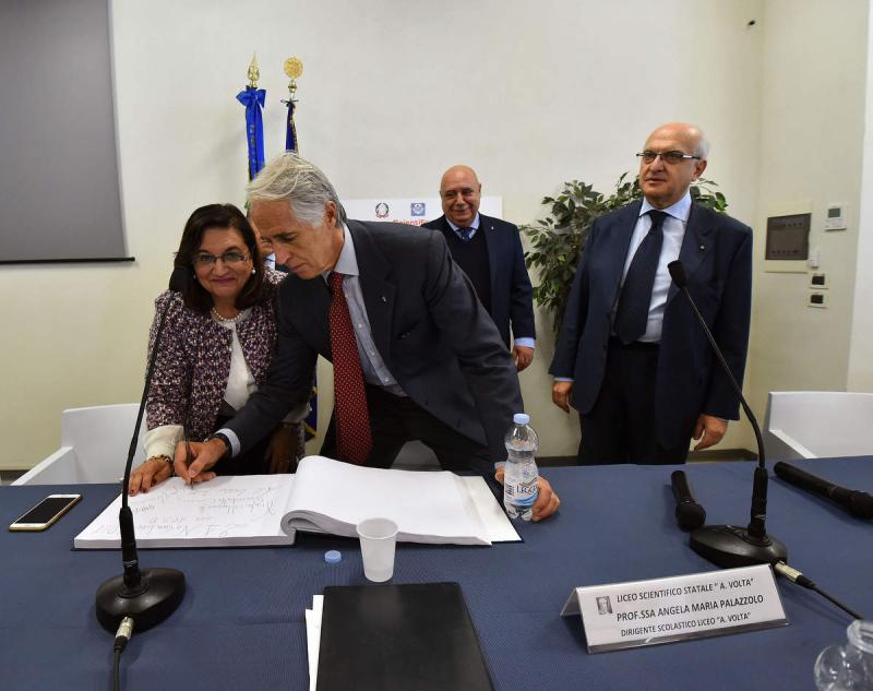reggio calabria  Foto Mezzelani GMT 141 reggio calabria  Foto Mezzelani GMT 141