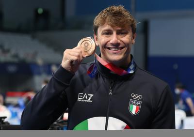 Martinenghi bronze in the 100 breaststroke