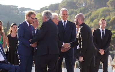 Mattarella abbraccia il mondo dello sport