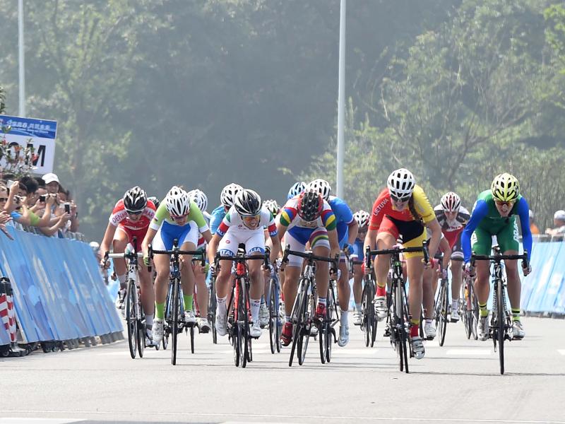 Ciclismo donne 01 Ciclismo donne 01