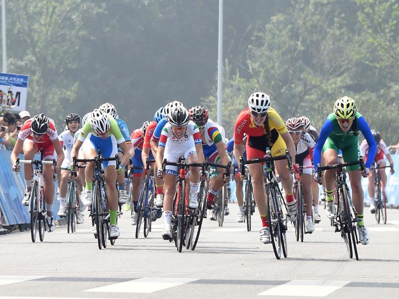 Ciclismo donne 02 Ciclismo donne 02