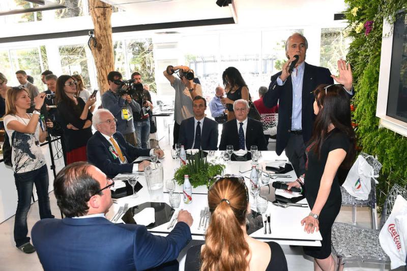 cocacolamezzelanigmt021 cocacolamezzelanigmt021