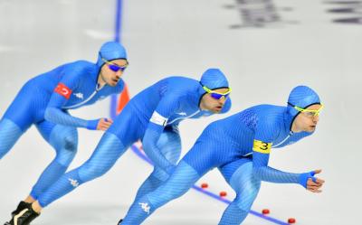 Pattinaggio di velocità: Team pursuit e 500 metri femminili