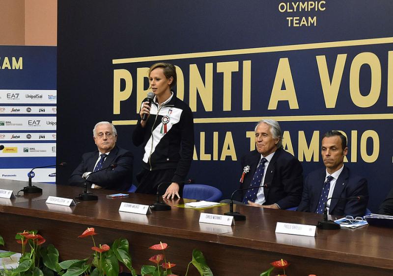 pellegrini foto mezzelani gmt035 pellegrini foto mezzelani gmt035