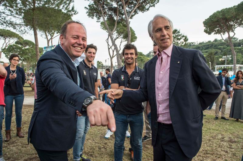 ©ZC_170518_184545 (1) ©ZC_170518_184545 (1)