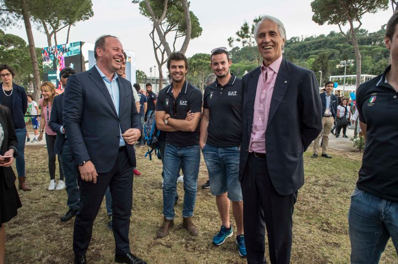 ©ZC_170518_184551 (1) ©ZC_170518_184551 (1)