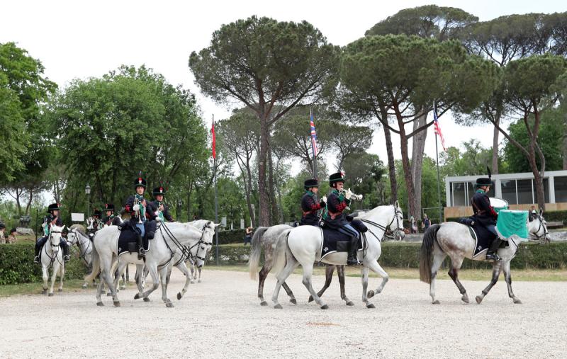 029 Presentazione Piazza di Siena Pagliaricci GMT 029 Presentazione Piazza di Siena Pagliaricci GMT
