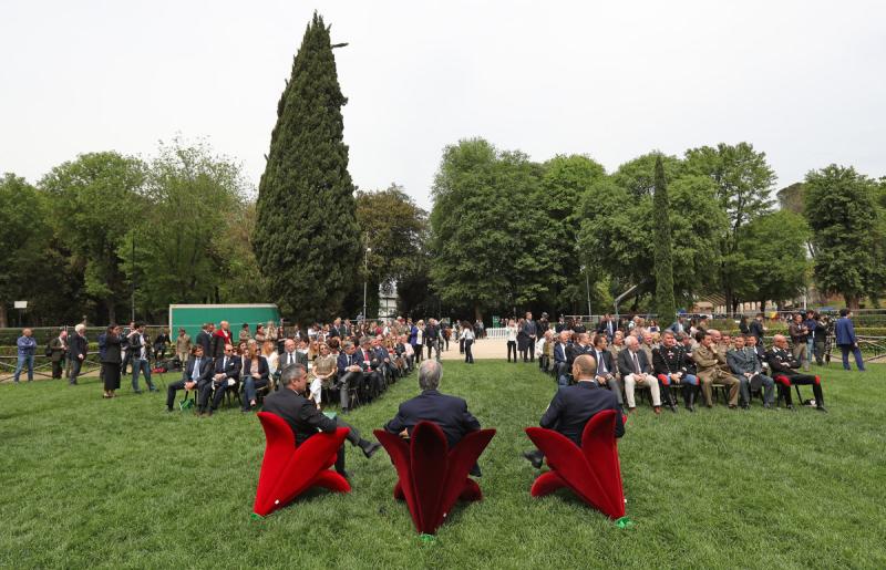 046 Presentazione Piazza di Siena Pagliaricci GMT 046 Presentazione Piazza di Siena Pagliaricci GMT