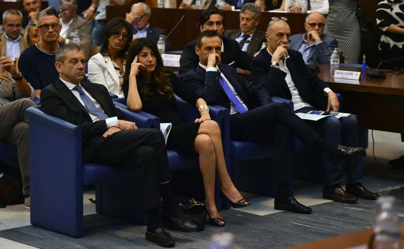 MEZZELANIGMT010 MEZZELANIGMT010