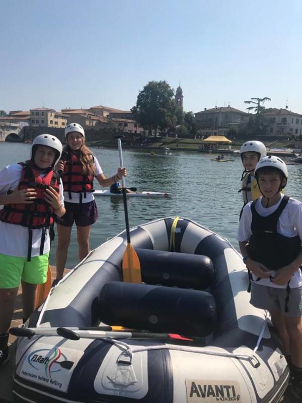 42269599_2152774161632210_3246980041527001088_n 42269599_2152774161632210_3246980041527001088_n