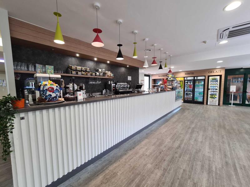 bar_1_20220711_2030830129 bar_1_20220711_2030830129