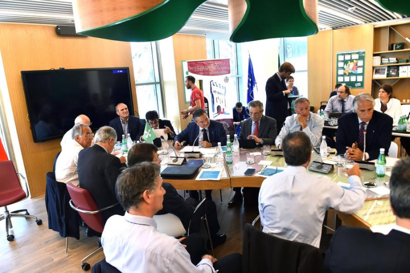 gintaexpomezzelanigmt002 gintaexpomezzelanigmt002