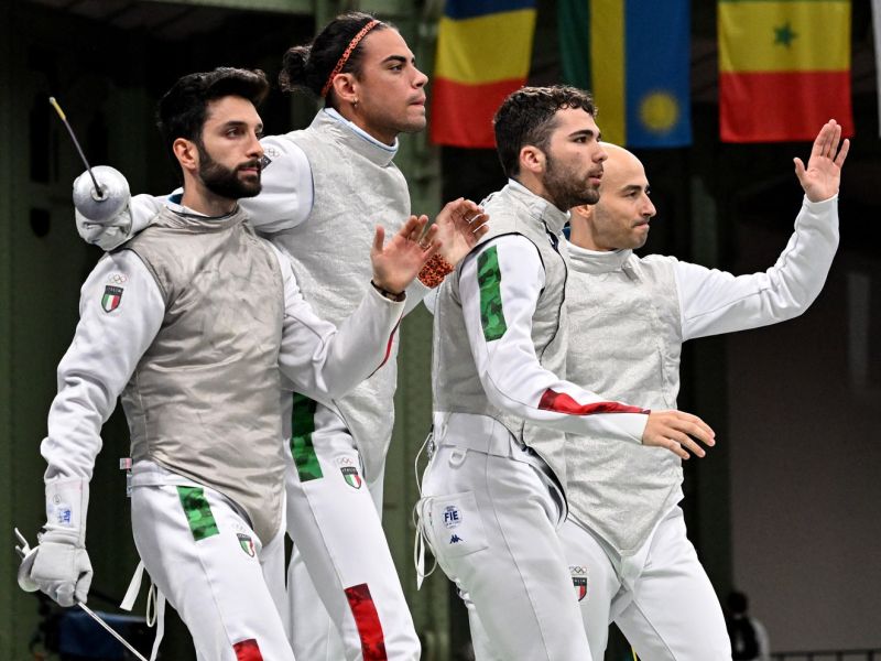 scherma fioretto mascile a squadre ph augusto bizzi  agu scherma fioretto mascile a squadre ph augusto bizzi  agu