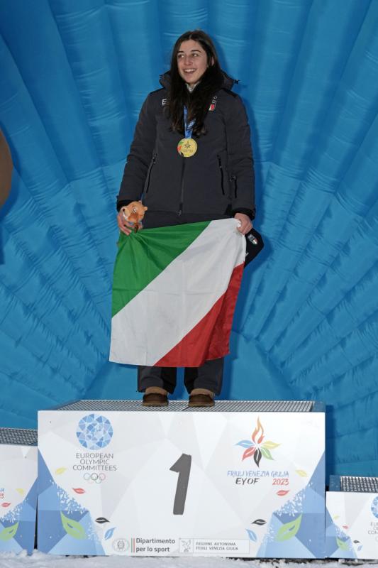 EYOF FVG Medaglie Alpino 004 foto Simone Ferraro SFA04053 copia EYOF FVG Medaglie Alpino 004 foto Simone Ferraro SFA04053 copia