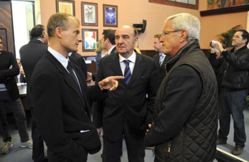 bangsbolocatelllippi bangsbolocatelllippi