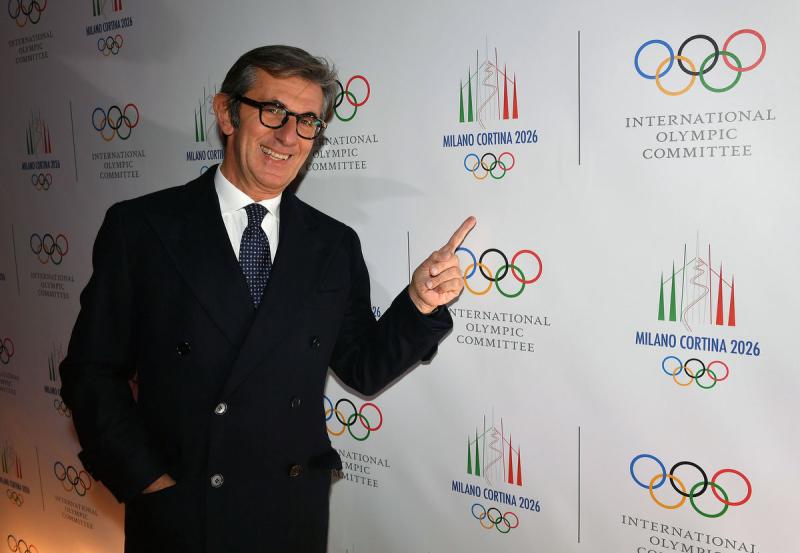 red_carpert_foto_mezzelani_gmt104_20191209_1202728214 red_carpert_foto_mezzelani_gmt104_20191209_1202728214