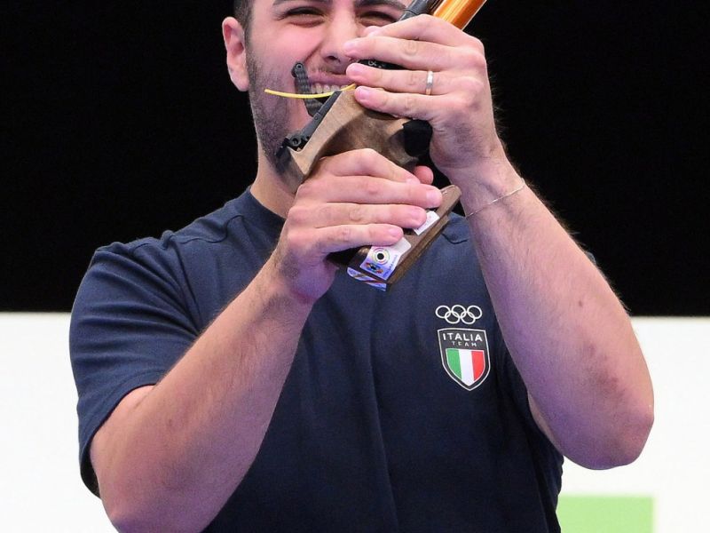 argento bronzo pistola m maldini monna foto mezzelani gmt103 argento bronzo pistola m maldini monna foto mezzelani gmt103