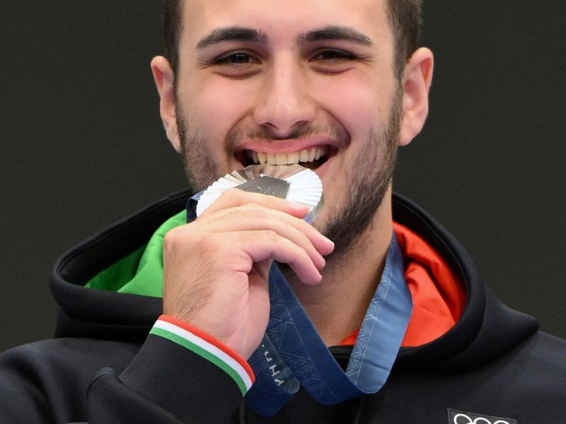 argento bronzo pistola m maldini monna foto mezzelani gmt109 argento bronzo pistola m maldini monna foto mezzelani gmt109